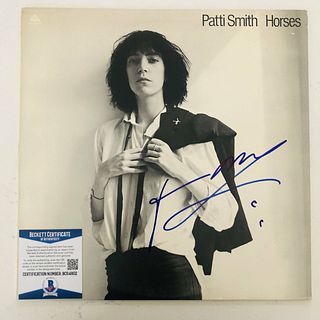 PATTI SMITH Signed "Horses" Album Record LP (BAS COA)
