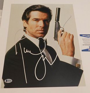 PIERCE BROSNAN Signed James Bond 007 11x14 Photo (BAS COA)