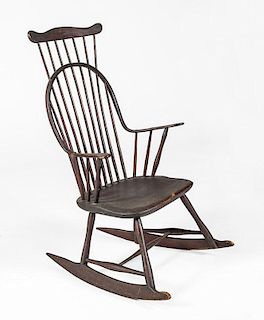 COMB-BACK PAINTED WINDSOR ARMCHAIR