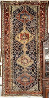 Caucasian Oriental hall rug, late 19th century. 5'6" x 10'8"