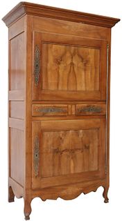 FRENCH PROVINCIAL WALNUT HOMME-DEBOUT CABINET