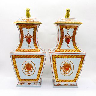 2 Mottahedeh Vista Alegre Porcelain Vases, Chinese Lanterns