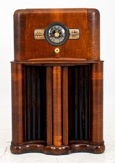 Vintage Zenith Model 11S474 "Long Distance" Radio
