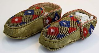 Plains Indian beaded child's moccasins, length 7”