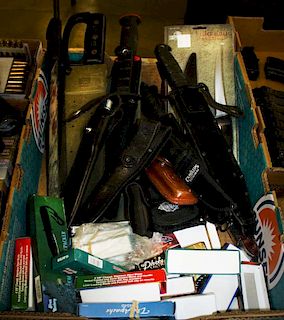 Large lot of approx 50 knives and machetes including Ontario, Buck, Camillus Titanium, Sharp etc