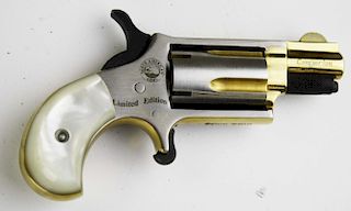 North American arms ltd ed percussion “Companion”revolver/ pocket derringer, gold tone, pearlite gri