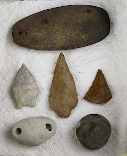 Prehistoric lithic points from Michigan & unknown, 1.5”- 2.5”, together with a Michigan rimsherd & a