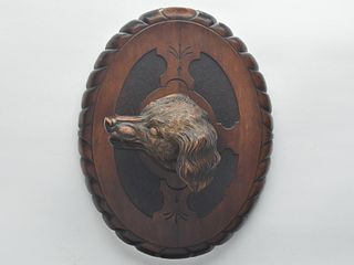 Black Forest carving of a dogs head, Germany, circa 1900.