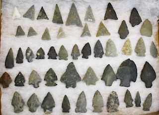 Vermont pre-historic lithic arrowheads, points incl Levanna, Jack's Reef, Brewerton side-notched & c