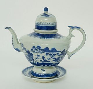 Canton Dome-Top Tea Pot with Stand, 19th Century