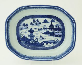 Canton Rectangular Vegetable Bowl, 19th Century