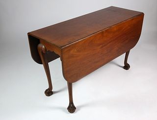 Chippendale Mahogany Drop Leaf Dinning Table, New England, circa 1760-1780