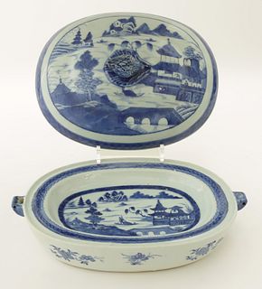 Canton Oval Hot Water Steak Plate with Lid, 19th Century