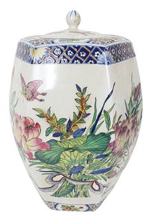 Chinese Painted Porcelain Lidded Ginger Jar