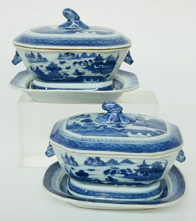 Two Canton Small Sauce Tureens with Stands, 19th Century