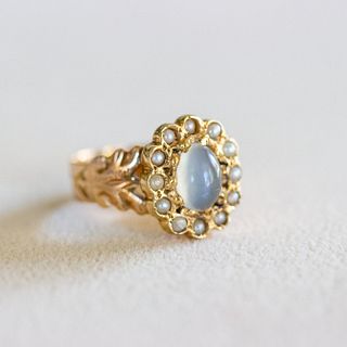 10k Victorian Moonstone & Pearl Surround Ring