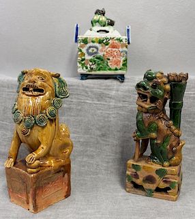2 Antique Chinese Foo Dogs with Lidded Container