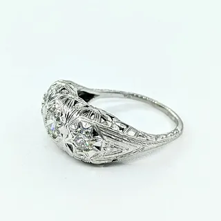 Stunning Art Deco Diamond Ring