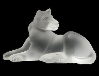 LALIQUE MOLDED CRYSTAL "SIMBA" LIONNESS