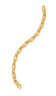 * An 18 Karat Yellow Gold Panther Link Bracelet, Carrera y Carrera, 18.80 dwts.