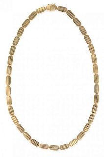 A 14 Karat Yellow Gold Link Necklace, Italian, 15.40 dwts.