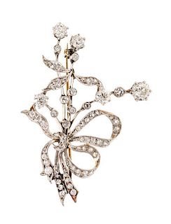 An Edwardian Platinum Topped Gold and Diamond Brooch, 5.80 dwts.
