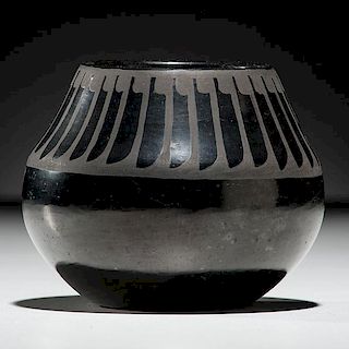Maria Martinez (1887-1980) and Popovi Da (1922-1972) Blackware Pottery Jar 