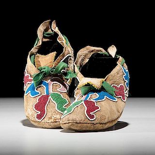 Otoe Beaded Hide Moccasins From the Collection of Jim Ritchie (1938 - 2015), Toledo, Ohio 