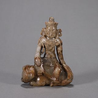A jade Guanyin statue 