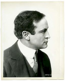 Houdini, Harry. Vintage Publicity Photo of Houdini. Circa 1914. Original formal studio bust portrait