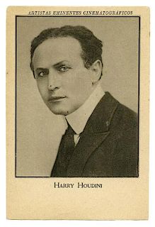 Houdini, Harry. Spanish Houdini Trade Card. Circa 1920. Bearing a portrait of Houdini by Paramount S