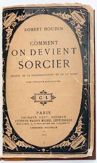 Robert-Houdin, Jean Eug_ne. Comment on Devient Sorcier. Paris: Calmann Levy, 1878. Modern quarter le
