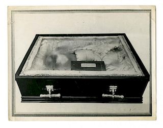 The Great Lafayette (Sigmund Neuberger). Photograph of LafayetteНs Dog, сBeauty,о In Funeral Cabinet
