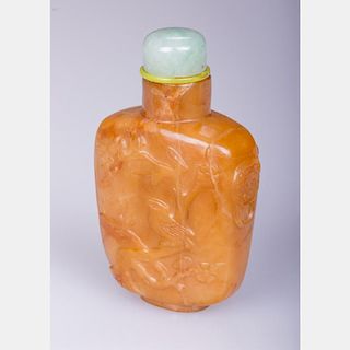 A Carved Agate Snuff Bottle, 19th/20th Century.