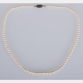 A Graduated Cultured Pearl Single Strand Necklace,