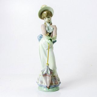Garden Song 1007618 - Lladro Porcelain Figure