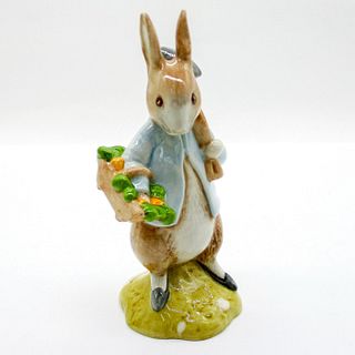 Peter Rabbit Gardening - Beswick - Beatrix Potter Figurine