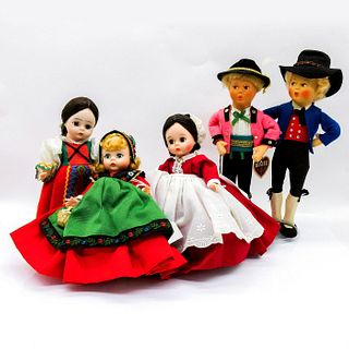 5pc Vintage International Dolls