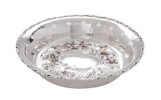 An American Silver Nut Dish, MAUSER MFG. CO, NEW YORK, of circular form having pierced sides and gadrooned rim, with face of a f