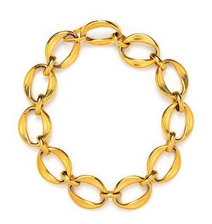 A Chanel Goldtone Link Necklace, 17" x 1".