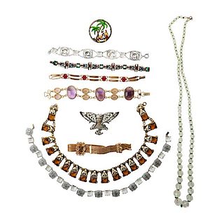 COLLECTION OF ASSORTED COSTUME JEWELRY