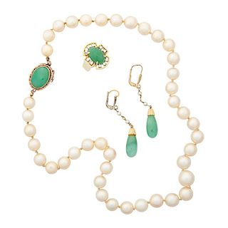 JADE & GOLD JEWELRY ASSEMBLED SUITE