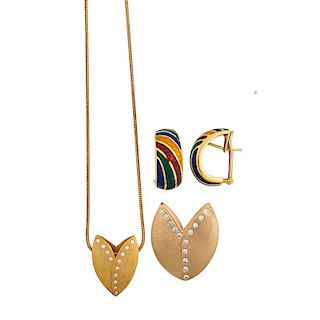 CONTEMPORARY ENAMELED OR GEM-SET YELLOW GOLD JEWELRY