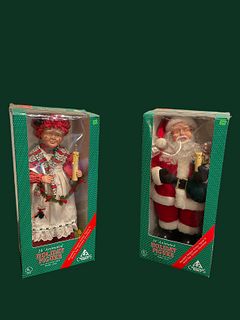Two Christmas Family 24in Holiday Figures Mrs. Claus and Santa NIB