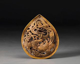 A Gold Carved Dragon Openwork Pendant
