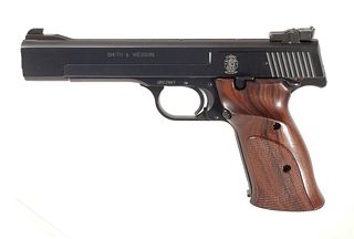 Firearm: SMITH & WESSON MODEL 41 .22LR Pistol