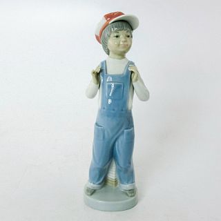 Boy From Madrid 1004898 - Lladro Porcelain Figurine