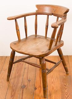 Spindle Back Tavern Chair