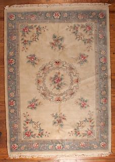 Indo-Chinese 8' x 11'2" Floral Rug