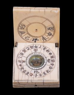 19TH C. CHINESE IVORY POCKET COMPASS